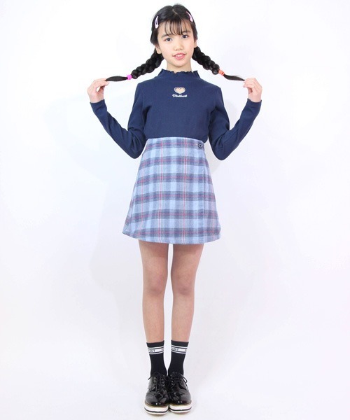 PINKHUNT(ピンクハント)の「PINKHUNT リバーシブルスカート 3501K(スカート・キッズ・ベージュ/パープル/ネイビー・120cm/130cm/140cm/150cm/160cm)」の4枚目の写真