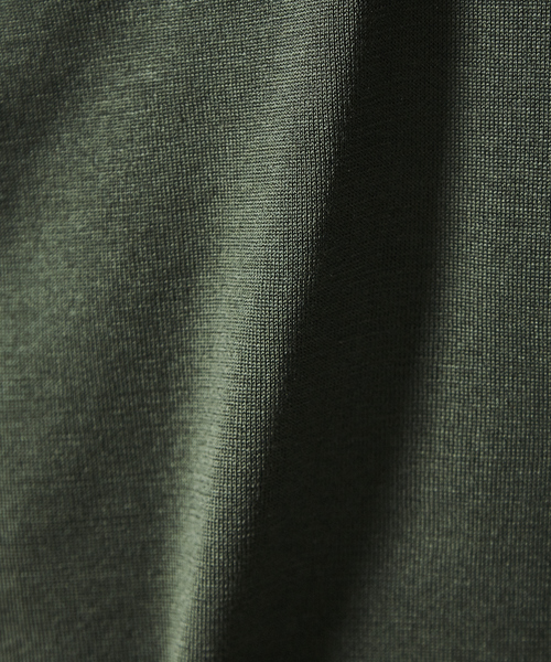 DESIGNWORKS（デザインワークス）の「ウォッシャブルシルク天竺 ニットTシャツ（Tシャツ/カットソー・メンズ・ホワイト/ブラック/カーキ/インディゴブルー/ワイン・46/48/50）」の11枚目の写真