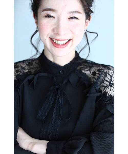 cawaii（カワイイ）の「（黒）肩を美しく飾るフリルとレースのリボンブラウストップス（シャツ/ブラウス・レディース・ブラック・FREE）」の4枚目の写真