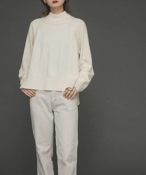 SENSE OF PLACE by URBAN RESEARCH（センスオブプレイスバイアーバンリサーチ）の「ストレッチハイネックルーズセーター（ニット/セーター・レディース・アイボリー/ライトベージュ/ライトカーキ/ブラック/オレンジ/グリーン/パープル・FREE）」の2枚目の写真