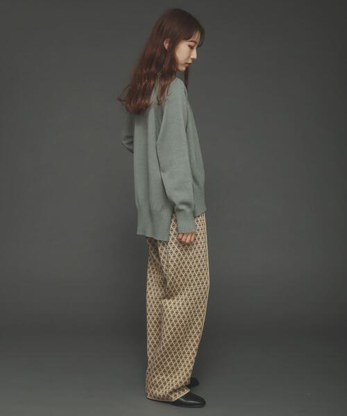 SENSE OF PLACE by URBAN RESEARCH（センスオブプレイスバイアーバンリサーチ）の「ストレッチハイネックルーズセーター（ニット/セーター・レディース・アイボリー/ライトベージュ/ライトカーキ/ブラック/オレンジ/グリーン/パープル・FREE）」の16枚目の写真