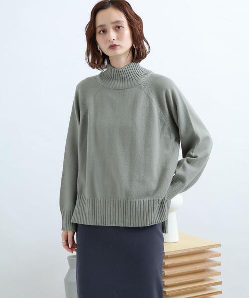 SENSE OF PLACE by URBAN RESEARCH（センスオブプレイスバイアーバンリサーチ）の「ストレッチハイネックルーズセーター（ニット/セーター・レディース・アイボリー/ライトベージュ/ライトカーキ/ブラック/オレンジ/グリーン/パープル・FREE）」の17枚目の写真