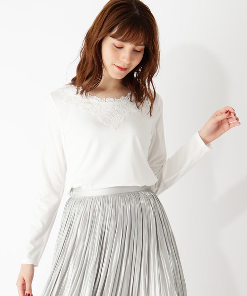 grove（グローブ）の「モチーフレースロングTシャツ（Tシャツ/カットソー・レディース・ブラック/アイボリー/ライトベージュ/ピンク系・01/02/03/04）」の2枚目の写真