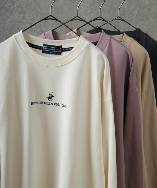 BEVERLY HILLS POLO CLUB(ビバリーヒルズポロクラブ)の「【BEVERLY HILLS POLO CLUB/ビバリーヒルズポロクラブ】オーバーサイズ ワンポイント刺繍 カットソー(Tシャツ/カットソー・レディース・ホワイト/チャコールグレー/スカイブルー/ブラック/ベージュ/パープル/ブラウン/グレー/ライトイエロー/レッド系その他/ブルーグレー/ホワイト系その他/ホワイト系その他2/ブラック系その他/グレー系その他/グリーン・M/L)」の2枚目の写真