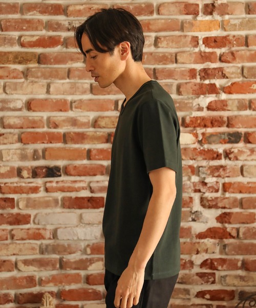 UNION STATION（ユニオンステーション）の「ストレッチスムース半袖VネックＴシャツ（Tシャツ/カットソー・メンズ・ブラック/ダークグリーン/ベージュ/オフホワイト/チャコール・LL/S/M/L）」の7枚目の写真