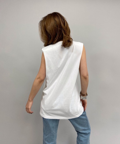 RVCA（ルーカ）の「RVCA/ルーカ  ビッグシルエット  カレッジ風ロゴタンクトップ   BB043-382（タンクトップ・レディース・ホワイト/グレー/カーキ/ブラック・S/XS）」の8枚目の写真