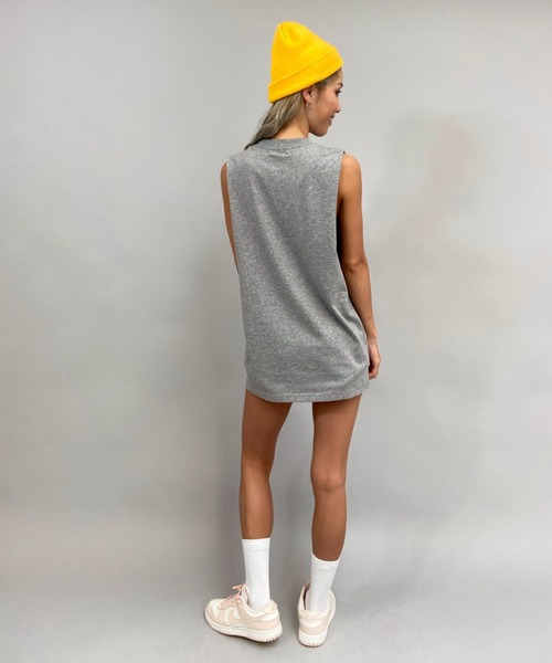 RVCA（ルーカ）の「RVCA/ルーカ  ビッグシルエット  カレッジ風ロゴタンクトップ   BB043-382（タンクトップ・レディース・ホワイト/グレー/カーキ/ブラック・S/XS）」の22枚目の写真