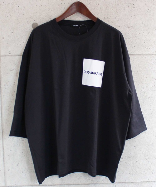 SHISKY(シスキー)の「ビッグシルエット プリント クルーネック 7分袖 Tシャツ カットソー(Tシャツ/カットソー・メンズ・ブラック/ベージュ/オフホワイト/ミント/モカ/チャコール/ホワイト系/ベージュ系/オレンジ系・M/L/XL)」の4枚目の写真