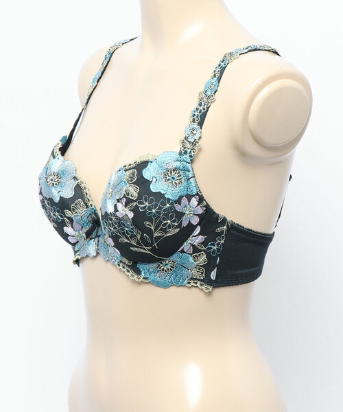 TRIUMPH(トリンプ)の「【WEB限定価格】トリンプ AC006 ブラジャー 37-1【B,C,D,Eカップ】WHU 37 Y0 S6 RL1(ブラジャー・レディース・グリーン/ブルー/ホワイト・D75/C70/B70/C65/C80/B75/D65/E75/C75/B80/E70/D70/D80)」の5枚目の写真