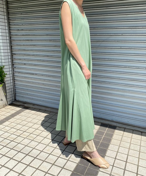 AZUL ENCANTO（アズールエンカント）の「UVネック 2WAY ワンピース（ワンピース・レディース・ブラック/ダークブラウン/ブルー/グリーン系その他・FREE）」の3枚目の写真