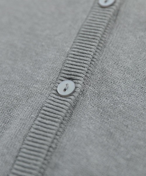 n'OrLABEL（ノアールレーベル）の「【機能素材】『五分袖ドルマンカーディガン』（カーディガン/ボレロ・レディース・グリーン/ラベンダー/グレー/ベージュ/ブラック/グレイッシュベージュ/ネイビー/イエロー/ブルー/ピンク/グレイッシュブルー/ミント/スモークピンク/ピーコックグリーン系/ピンク系/オレンジ・FREE）」の20枚目の写真