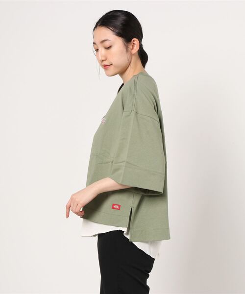 Dickies(ディッキーズ)の「Dickies ディッキーズ レイヤードが楽しめるアンサンブル 七分袖Tシャツ(Tシャツ/カットソー・レディース・ブラック/ベージュ/カーキ/オレンジ・フリー)」の6枚目の写真