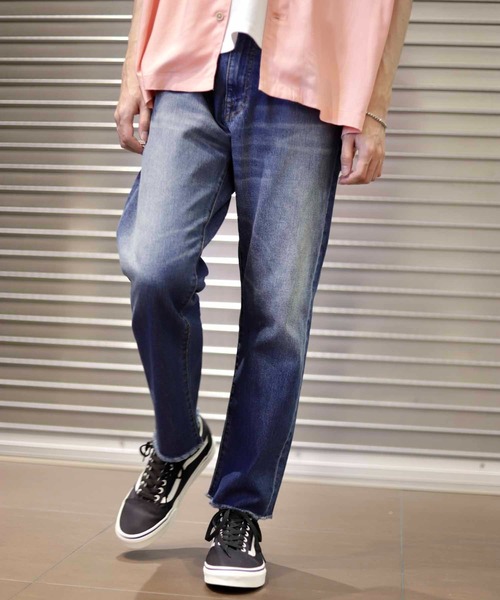 ADAM ET ROPE'（アダムエロペ）の「カットオフ ライトオンス アンクル デニムパンツ（デニムパンツ・メンズ・インディゴブルー・S/M/L/XL）」の15枚目の写真