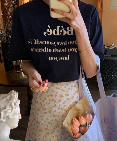 MANGROVE(マングローブ)の「Bebeロゴ刺繍Tシャツ(Tシャツ/カットソー・レディース・ホワイト/ネイビー/ナチュラル/ブラック/グレー/パープル・FREE)」の19枚目の写真