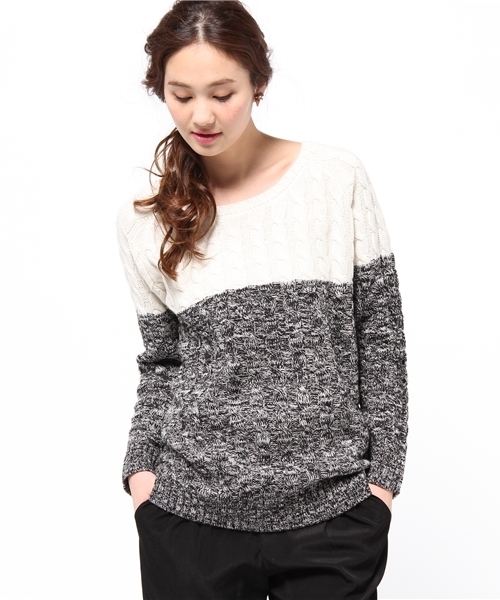 DISCOAT（ディスコート）の「【Discoat】配色ケーブルプルオーバー（ニット/セーター・レディース・オフホワイト/キャメル/グレー・ﾌﾘ-）」の2枚目の写真