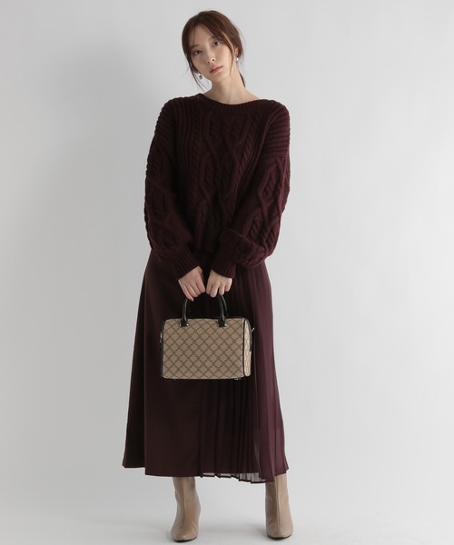 Andemiu（アンデミュウ）の「ショートケーブルニット227895（ニット/セーター・レディース・オフホワイト/ブルー/ボルドー・FREE）」の14枚目の写真