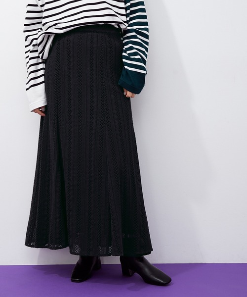 ADAM ET ROPE'(アダムエロペ)の「インドレースパネルスカート(スカート・レディース・ブラック/ダークブラウン・36/38)」の2枚目の写真