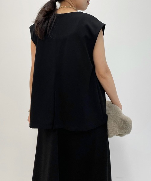 人気❣️DOUDOU カットジョーゼットベスト 黒 DouDou（ドゥドゥ）の「ワンマイル カットジョーゼットベスト