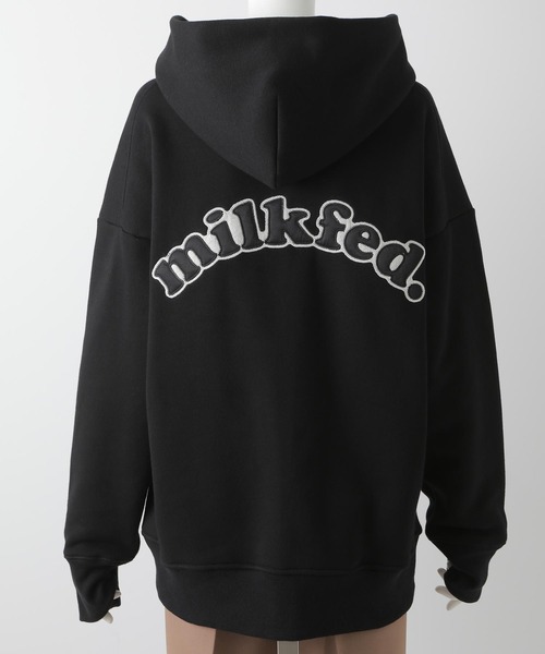 MILKFED.(ミルクフェド)の「COPPER LOGO PATCH SWEAT HOODIE(パーカー・レディース・ブラック/ブラウン/レッド/グリーン/アッシュ・ONE SIZE)」の11枚目の写真