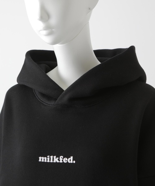 MILKFED.(ミルクフェド)の「COPPER LOGO PATCH SWEAT HOODIE(パーカー・レディース・ブラック/ブラウン/レッド/グリーン/アッシュ・ONE SIZE)」の13枚目の写真