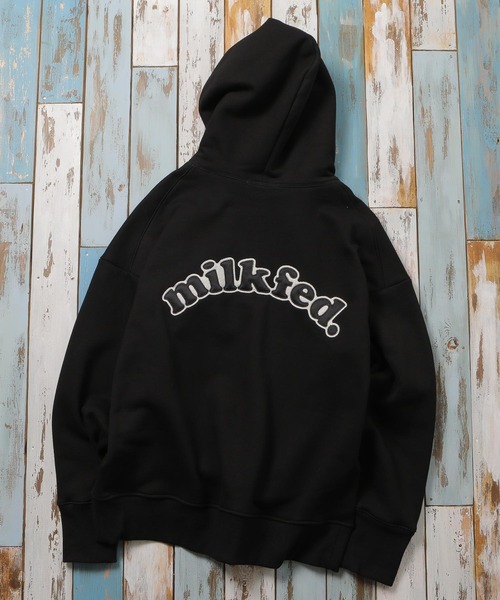 MILKFED.(ミルクフェド)の「COPPER LOGO PATCH SWEAT HOODIE(パーカー・レディース・ブラック/ブラウン/レッド/グリーン/アッシュ・ONE SIZE)」の7枚目の写真