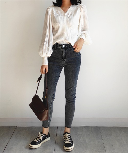 MAISON DE THERESE（メゾン ド テレーズ）の「ボリューム袖　ニットトップス（ニット/セーター・レディース・ホワイト/ブラック・FREE）」の9枚目の写真