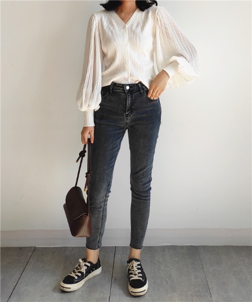 MAISON DE THERESE（メゾン ド テレーズ）の「ボリューム袖　ニットトップス（ニット/セーター・レディース・ホワイト/ブラック・FREE）」の10枚目の写真