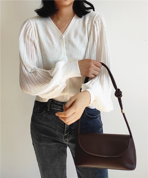 MAISON DE THERESE（メゾン ド テレーズ）の「ボリューム袖　ニットトップス（ニット/セーター・レディース・ホワイト/ブラック・FREE）」の11枚目の写真