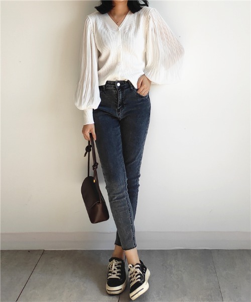 MAISON DE THERESE（メゾン ド テレーズ）の「ボリューム袖　ニットトップス（ニット/セーター・レディース・ホワイト/ブラック・FREE）」の7枚目の写真