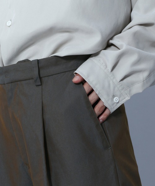 HARE（ハレ）の「シャイニーワイドフレアパンツ(HARE)（その他パンツ・メンズ・グレー系その他/ブラウン系その他・SMALL/MEDIUM）」の10枚目の写真