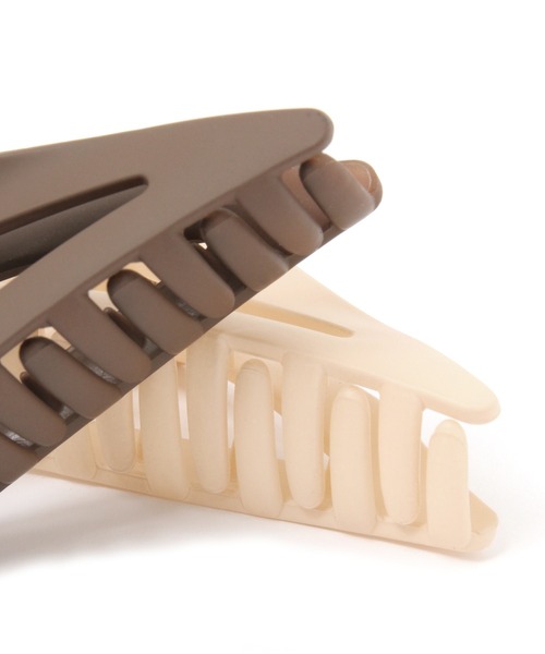 LAKOLE（ラコレ）の「トライアングルヘアクリップ / 238540（バレッタ/ヘアクリップ・レディース・ブルー/ベージュ/ブラウン/クリーム・FREE）」の6枚目の写真