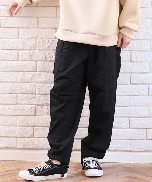 Beno(ビーノ)の「綾織 コットンツイル 6ポケット ワイド カーゴパンツ(カーゴパンツ・メンズ・ブラック/オフホワイト/ベージュ/カーキ/ネイビー・M/S/L)」の3枚目の写真