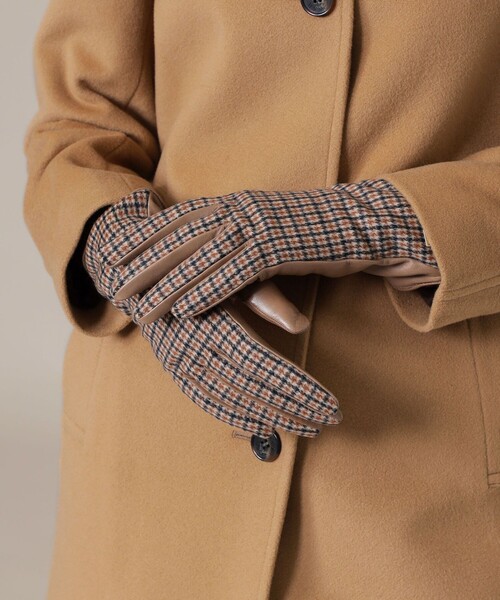 MACKINTOSH LONDON（マッキントッシュ ロンドン）の「チェック×レザーコンビグローブ（手袋・レディース・ベージュ/ブラック・FREE）」の4枚目の写真