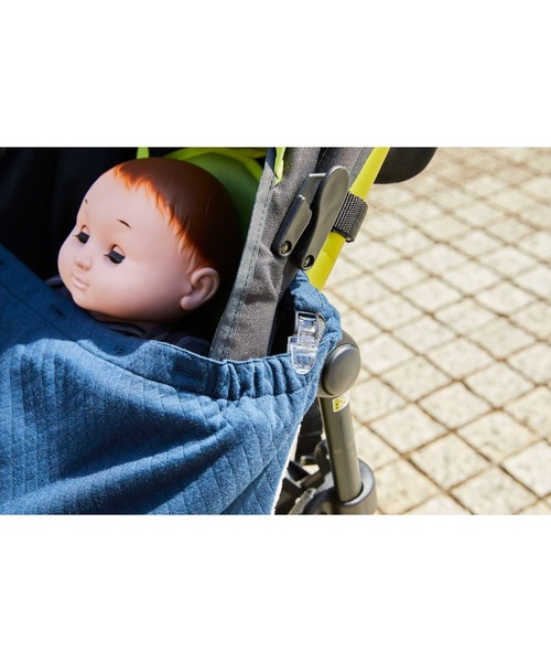 Rosemadame（ローズマダム）の「風を通しにくいブランケットケープ  ベビーケープ 防寒ケープ 抱っこひもケープ フットカバー付きベビーカー装着（おくるみ・レディース・ネイビー/グレー・フリー）」の7枚目の写真