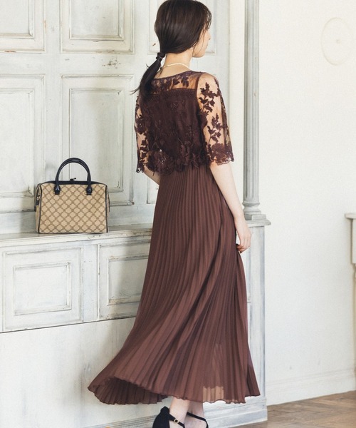 Andemiu（アンデミュウ）の「【WEB限定】シシュウレースプリーツ5分袖ドレス259085（ドレス・レディース・パープル/カーキ/サンドグレー/グリーン・FREE）」の7枚目の写真