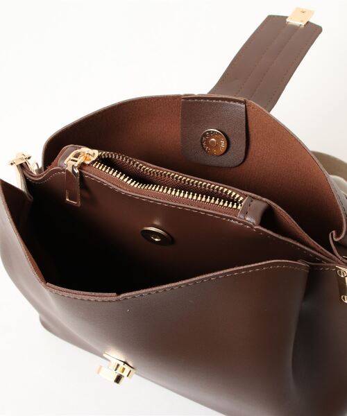 LA VORAGINE(ラ ヴォラジネ)の「バケットタイプ ショルダーバッグ(ショルダーバッグ・レディース・ブラウン/ブラック/モカ/ピンク/ベージュ/アイボリー/グリーン・FREE)」の8枚目の写真