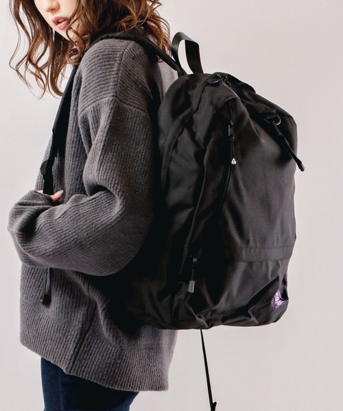 GERRY（ジェリー）の「GERRY はっ水加工 サスティナブル リプリーブ リュックサック デイバッグ  男女兼用（バックパック/リュック・メンズ・ブラック/ベージュ/カーキ/マルチ・FREE）」の6枚目の写真