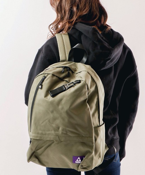 GERRY（ジェリー）の「GERRY はっ水加工 サスティナブル リプリーブ リュックサック デイバッグ  男女兼用（バックパック/リュック・メンズ・ブラック/ベージュ/カーキ/マルチ・FREE）」の11枚目の写真