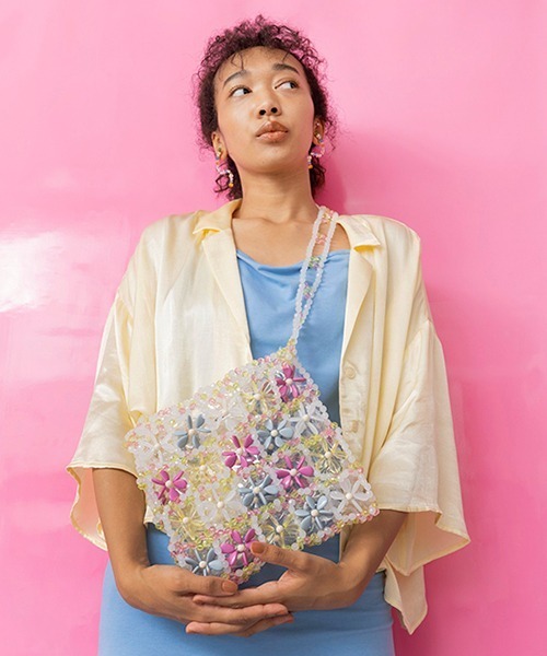 Casselini(キャセリーニ)の「Casselini(キャセリーニ)フラワービーズポシェット(ショルダーバッグ・レディース・ピンク/レッド/ブラック・FREE)」の18枚目の写真