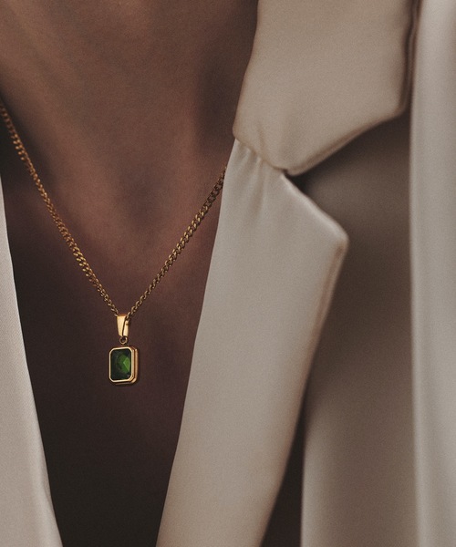 9ban（キューバン）の「【9ban】キューバン/ Emerald stone necklace（ネックレス・レディース・ゴールド・FREE）」の5枚目の写真