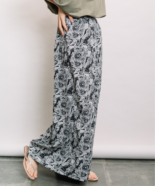 refinedworks(リファインドワークス)の「ペイズリー柄タックワイドPT(その他パンツ・レディース・ブラウン/ブラック・FREE)」の12枚目の写真