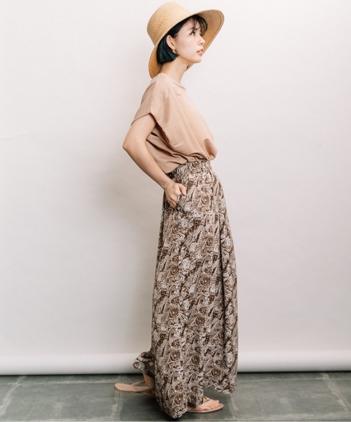 refinedworks(リファインドワークス)の「ペイズリー柄タックワイドPT(その他パンツ・レディース・ブラウン/ブラック・FREE)」の4枚目の写真