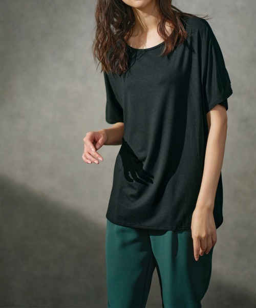 RANAN（ラナン）の「ひんやり！バックフリルカットソープルオーバー（Tシャツ/カットソー・レディース・オフホワイト/ブラック/ネイビー/ライトグレー・LL/M/L）」の6枚目の写真
