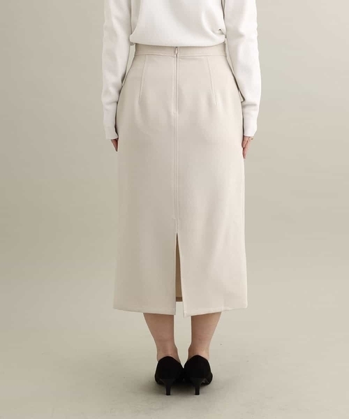 a.v.v（アーヴェヴェ）の「カノコストレッチナロースカート（スカート・レディース・アイボリー/ネイビー・34/36/38/40/42）」の15枚目の写真