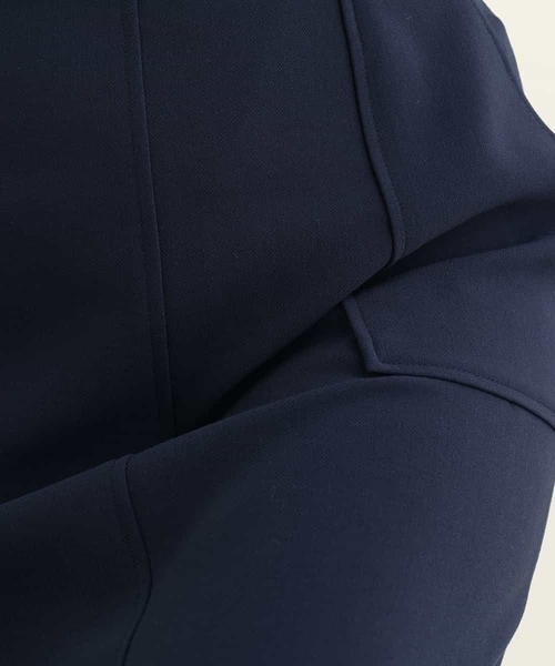 a.v.v（アーヴェヴェ）の「カノコストレッチナロースカート（スカート・レディース・アイボリー/ネイビー・34/36/38/40/42）」の13枚目の写真