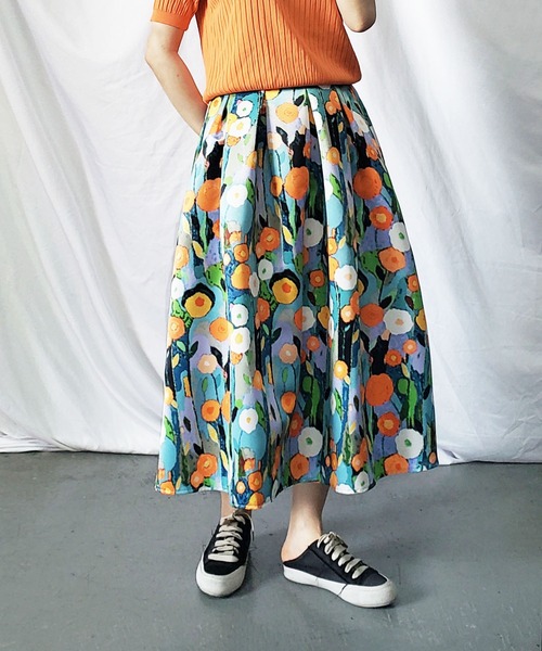 me+em select（ミームセレクト）の「総柄アートデザイン花柄タック