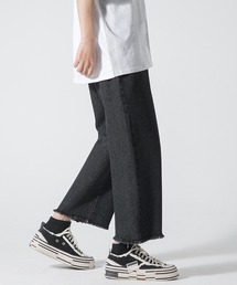 カットオフクロップドデニムパンツ ワイドストレートシルエット