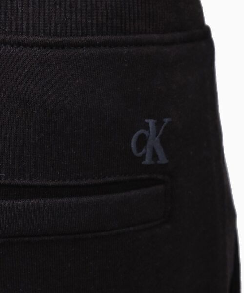 Calvin Klein(カルバン・クライン)の「ドローストリングスウェットパンツ(その他パンツ・メンズ・ブラック/ブラウン・XS/S/M/L/XXS)」の9枚目の写真