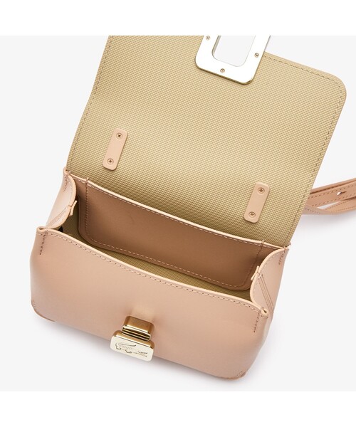 LACOSTE（ラコステ）の「アメリア レザーショルダーバッグ（ショルダーバッグ・レディース・ピンクベージュ/バーガンディー・FREE）」の6枚目の写真