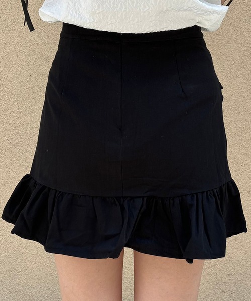 Crea titty&Co. PETIT(クレアティティーアンドコープチ)の「【Crea titty&Co.PETIT】フリルミニスカート(スカート・レディース・ホワイト/ブラック・MEDIUM/SMALL)」の6枚目の写真